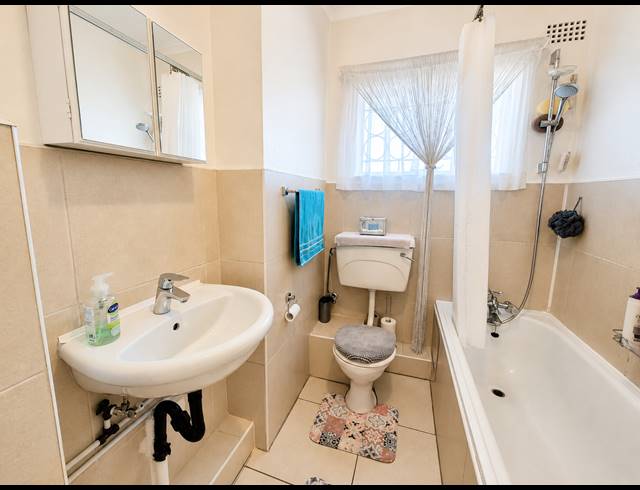 2 BEDROOM APARTMENT FOR SALE IN THREE RIVERS PROPER